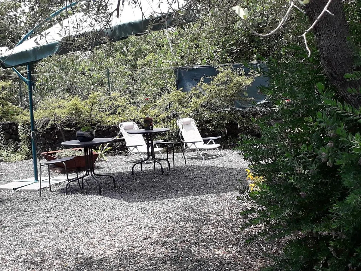 Contrada Zerbate Bed & Breakfast Aci Sant'Antonio Italy